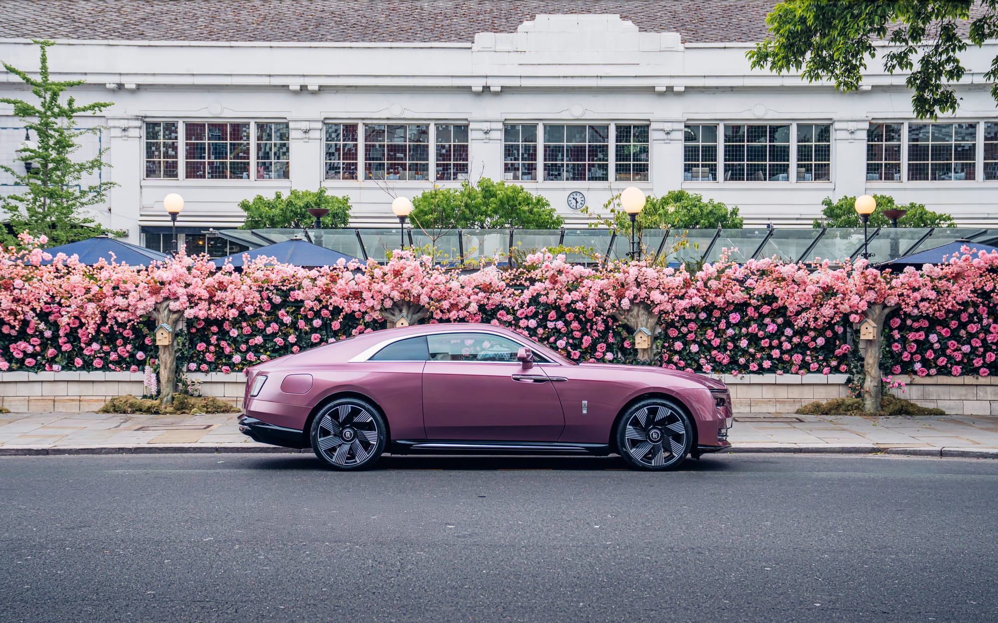 Rolls-Royce Reveals Bespoke Spectre at Chelsea Bloom
