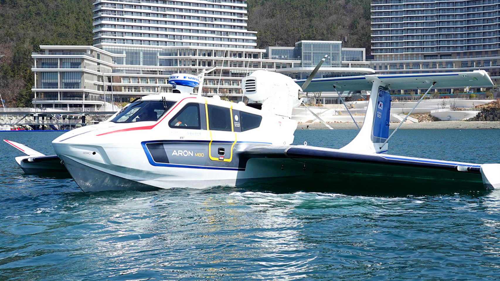 The ARON M80 Flying Ship