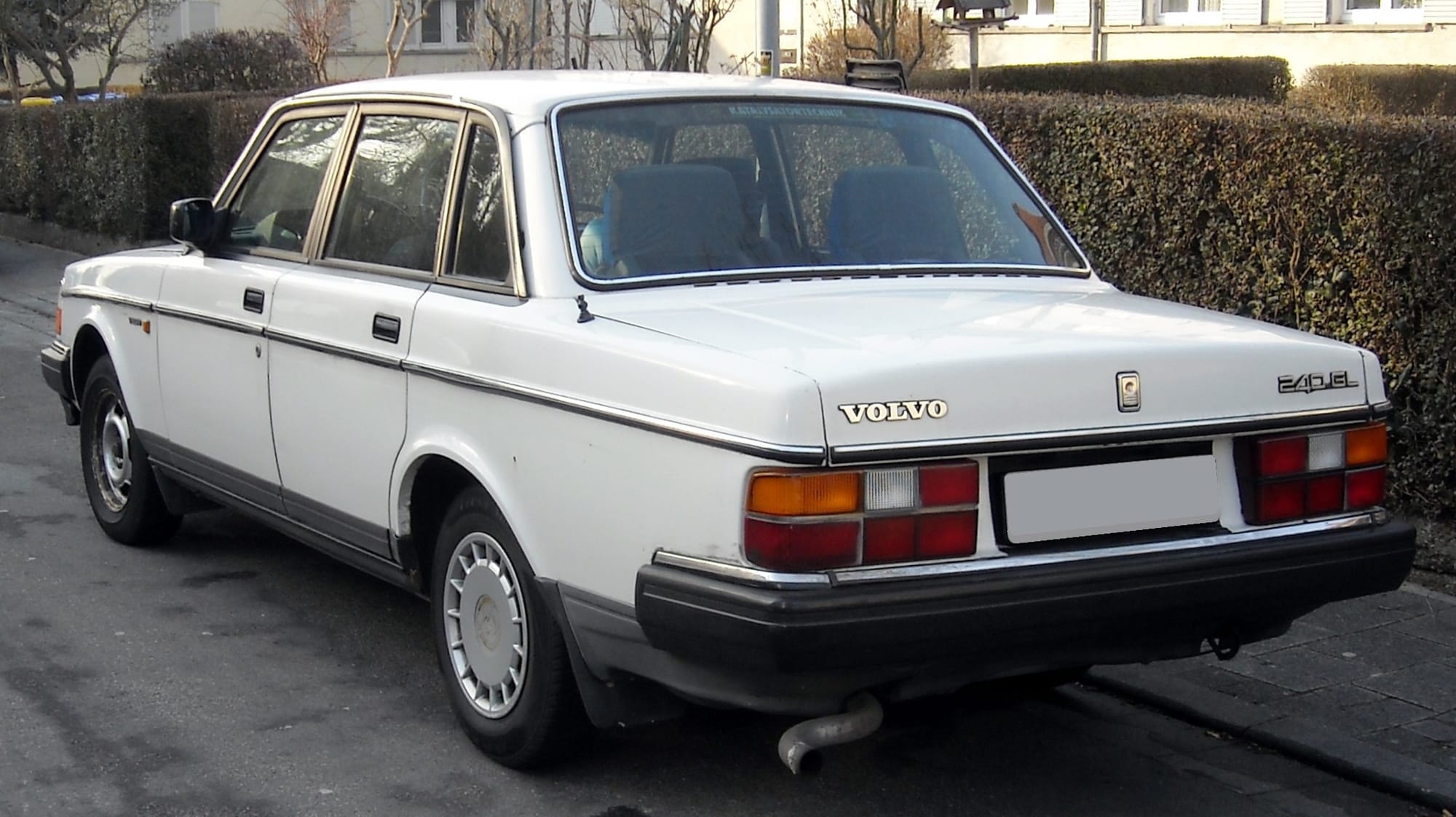 Volvo 240GL Rear