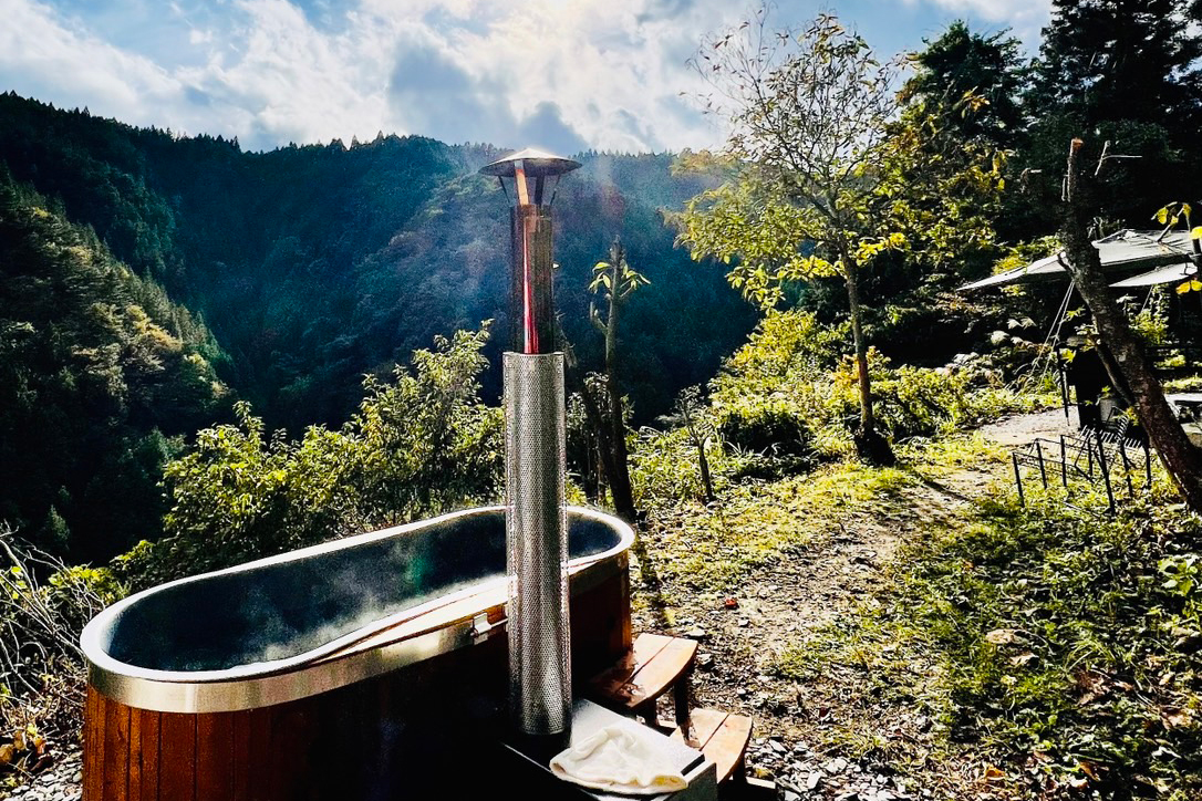 Hot Tub Theater1