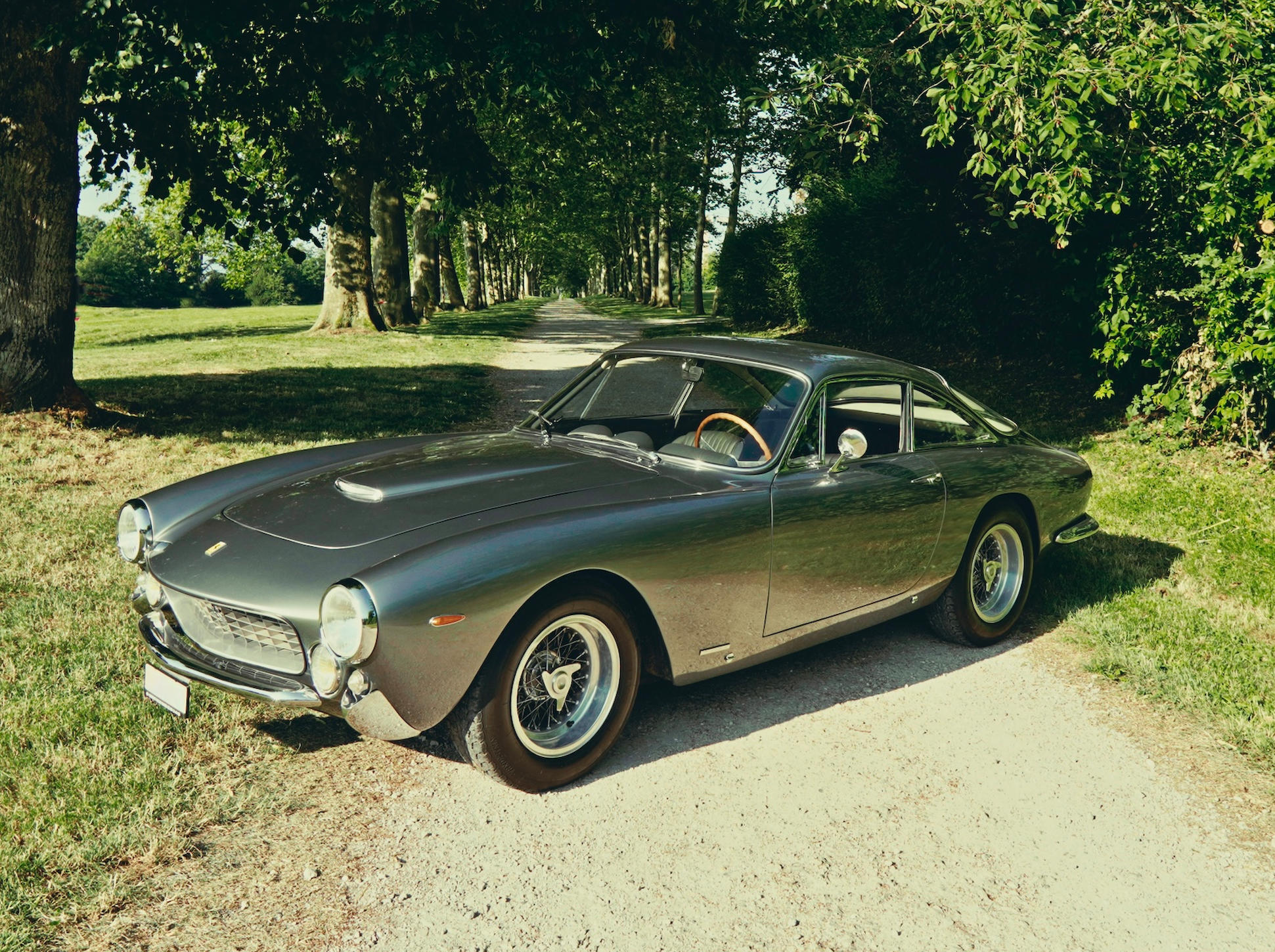 1963 Ferrari 250 GT/L Lusso €1,250,000 - €1,500,000