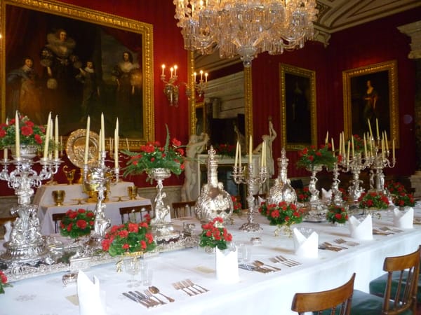 How to Use Cutlery at Formal Dinners: A Complete Guide
