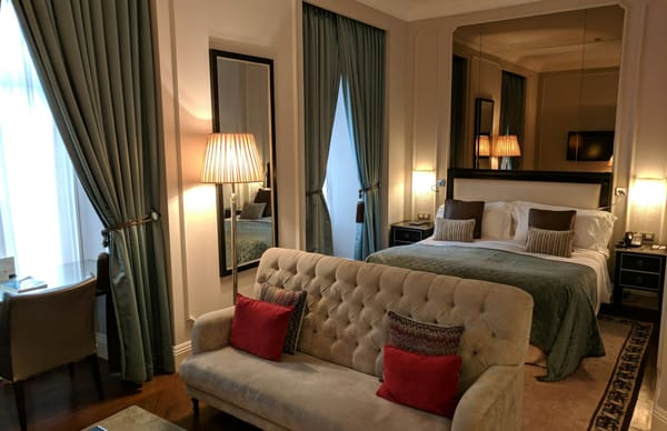 Luxury Hotel Prices Climb in World’s Top Destinations